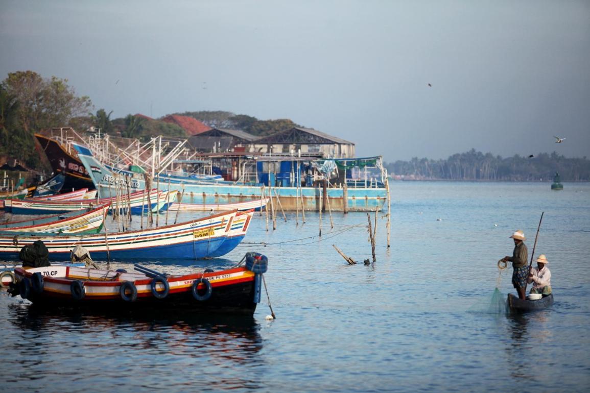 Bloom Boutique Waterfront Fort Коччи Экстерьер фото